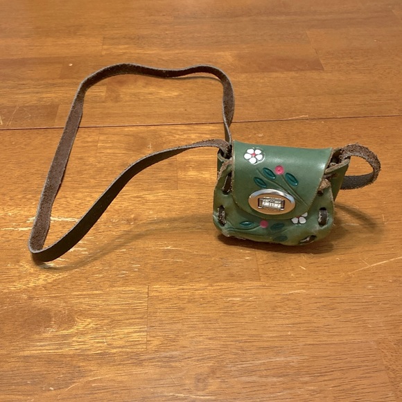 Vintage Mexico Mini Tooled Leather Coin Purse Floral Green Small Handbag Strap - Picture 2 of 10